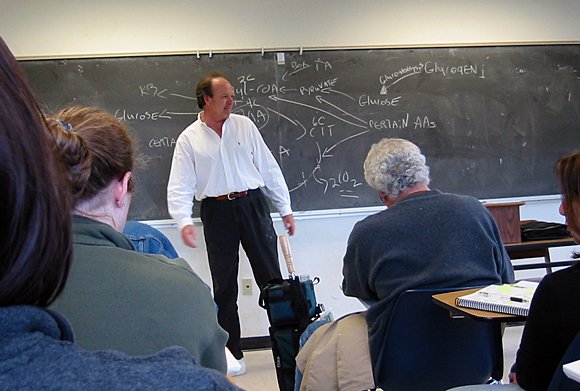 Dr. Ray teaching Biological Sciences 170